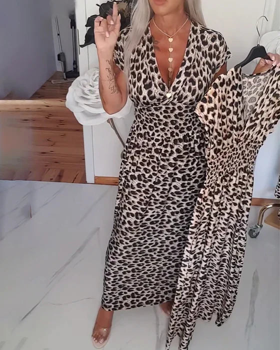 Leopar Desenli V Yakalı Şık Elbise